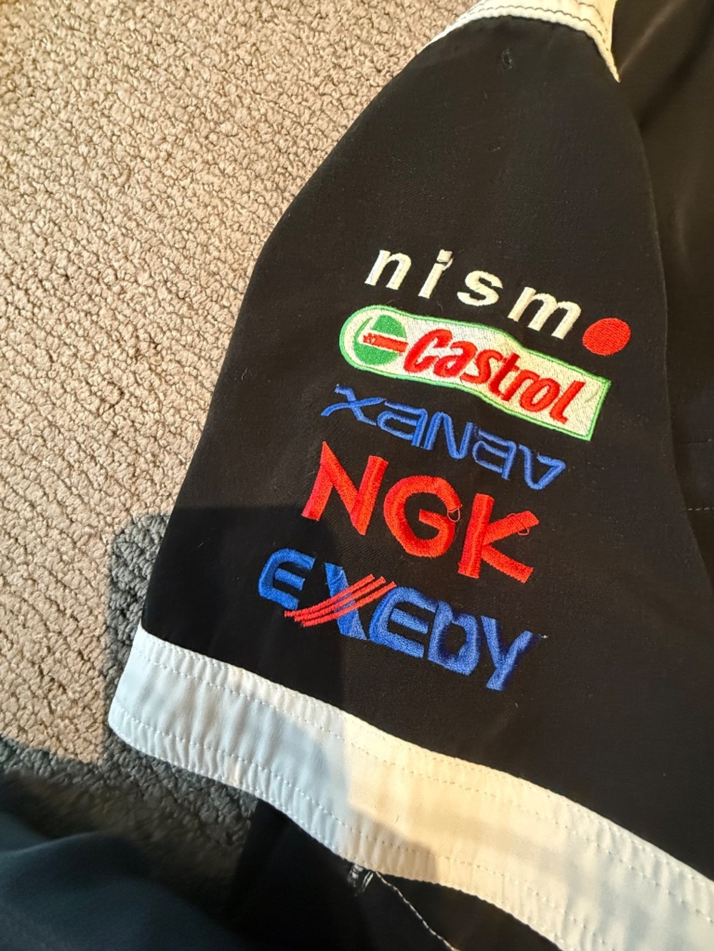 Shirt - Picture 3 of 6